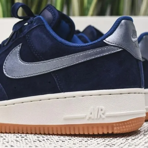 Navy Blue Nike Air Force 1s - Picture 4 of 4
